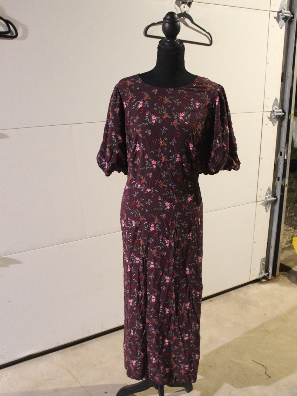 Old Navy Burgundy Floral Puff-Sleeve Maxi Dress